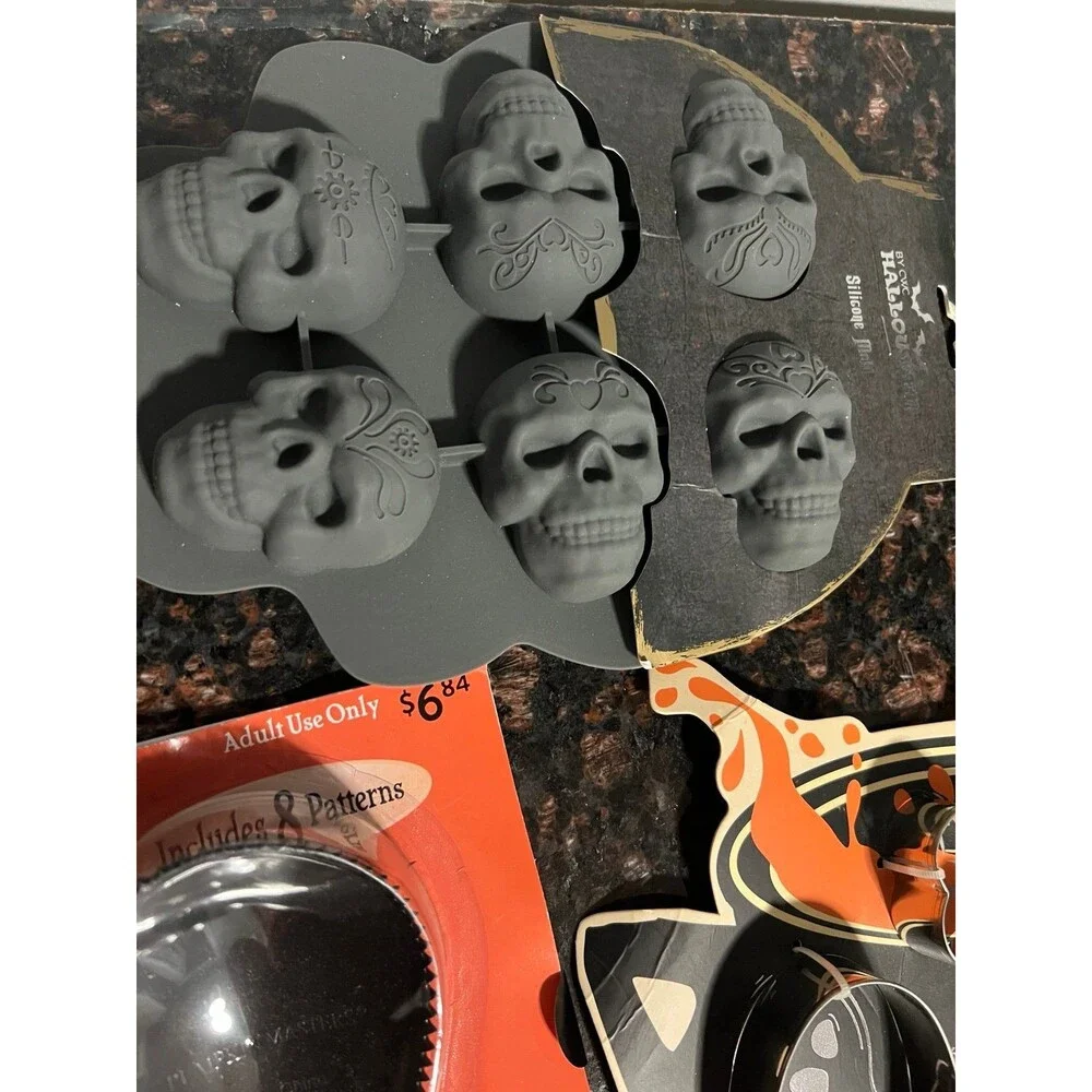 Halloween pumpkin carving kit cookie mold shaped baking ghost skull muffins